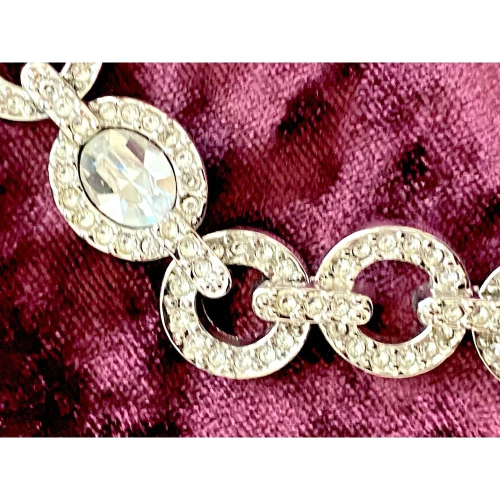 Vtg ST. JOHN Silver-tone CRYSTAL RHINESTONE Glamorous CHAIN BELT fits S-XL